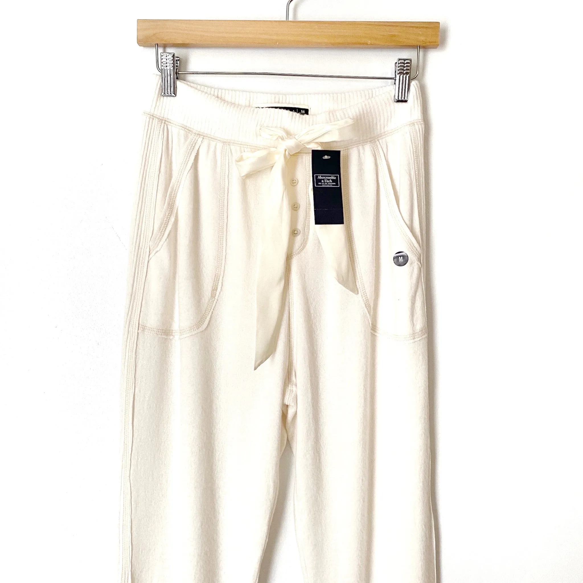 Abercrombie & Fitch Cream Soft Pants NWT- Size M