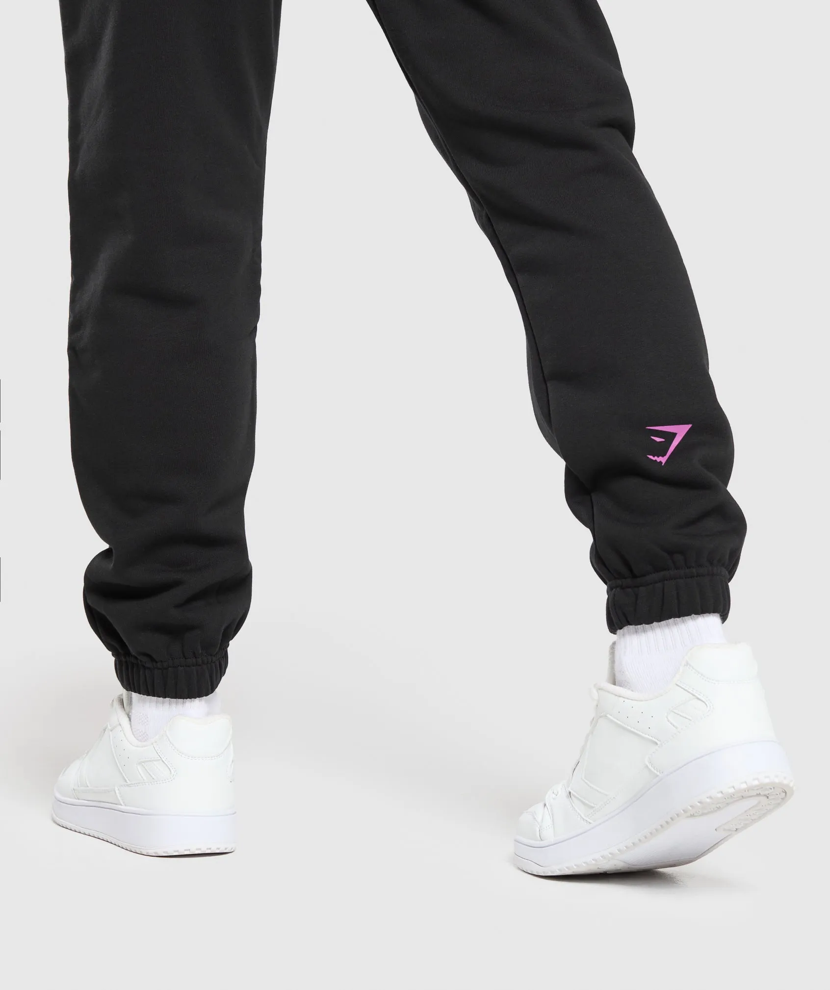 Gymshark Strong Women Joggers - Black