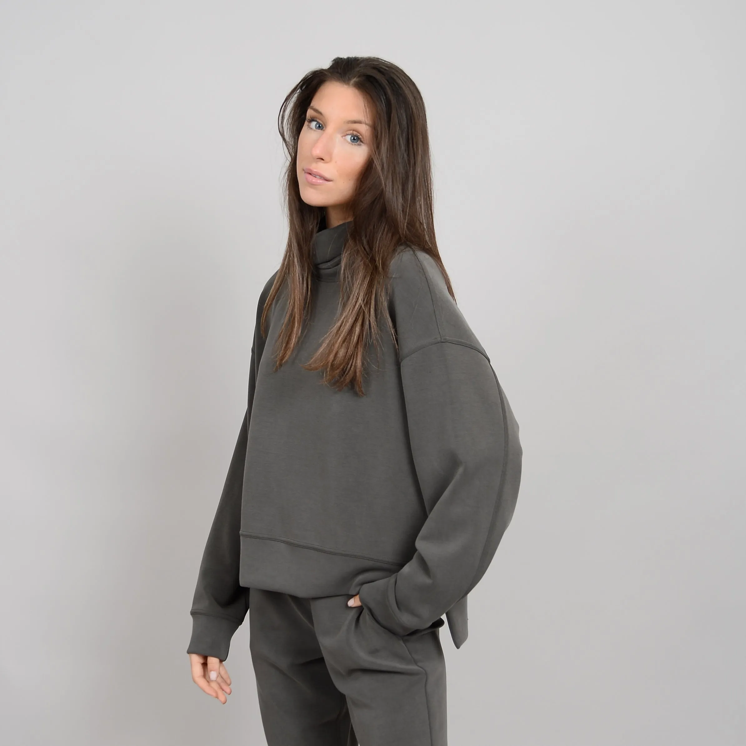 Peca Super Soft Modal Long Sleeve Turtle Neck