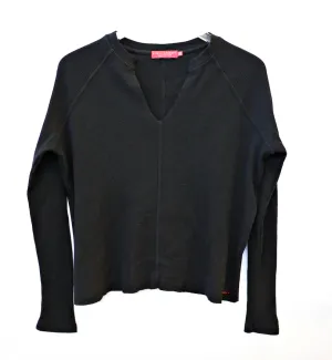 Philanthropy - Dree Pullover Top in Black Cat