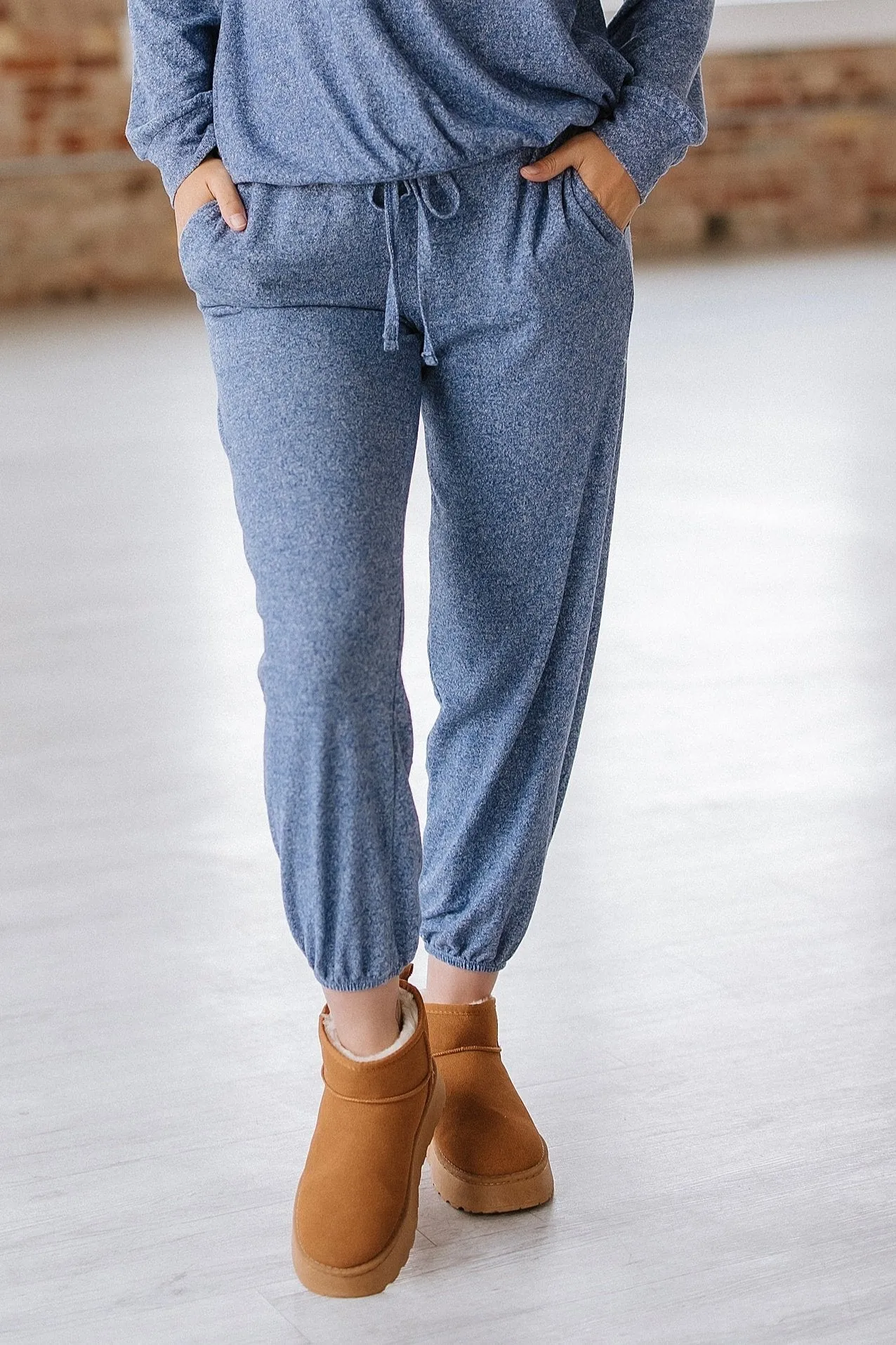 Whinny Drawstring Joggers